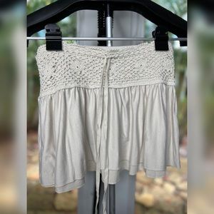 Charlotte Russe | Mini Cream Skirt | Size Small